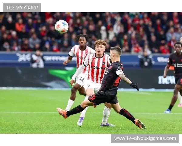 球队在欧冠中通过定位球获得致胜机会，欧冠比赛球场座位标准